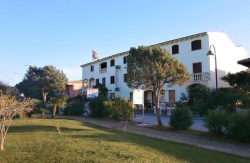 Trinita d'Agultu e Vignola House | Hotel Smeraldo AFFITTA CAMERE