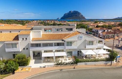 Porto San Paolo Hotel | Hotel with panoramic swimming pool in Porto San Paolo just 850 mt from the sea
