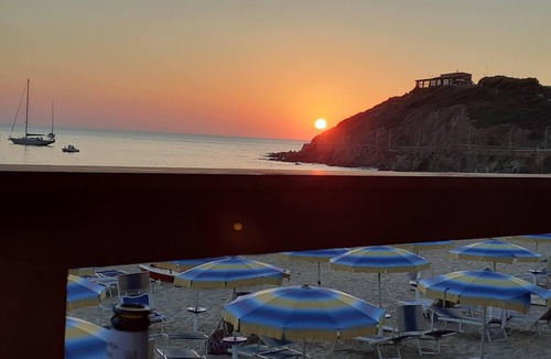 Fluminimaggiore House | House 1 room +sleeping room and terrace max 4/5 people, children free
