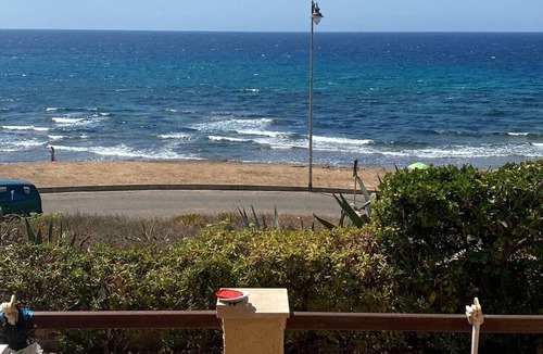 Porto Alabe House | House by the sea - just a few steps to the beach, with garden & terrace