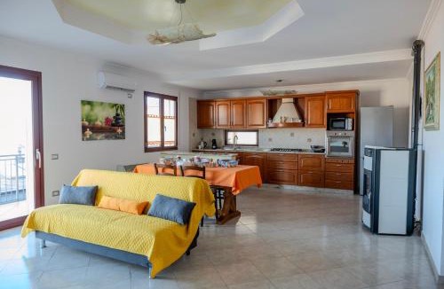 Lanusei Apartment | House Gennauara