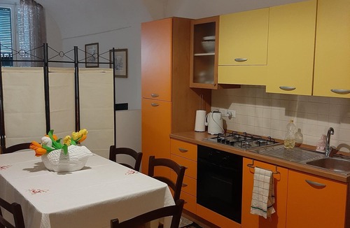 San Vito Chietino Apartment | House on the hill in the charming old town of San Vito Chietino(for 4 guests)