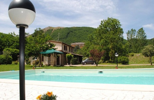 Cagli Apartment | Il Bosso Apartment in Cagli with a 15x6m saltwater pool
