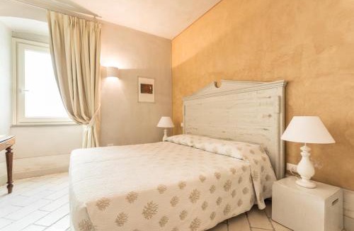 Tresnuraghes Hotel | Il Cortiletto Hotel Maison