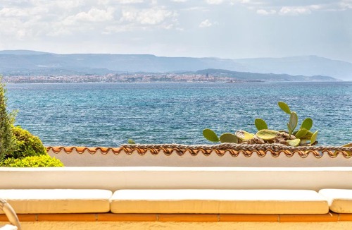 Fertilia Villa | Itadhome - Fronte Mare - Sea View Luxury House
