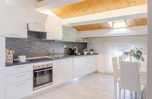 Porto Potenza Picena Apartment | Italian Experience-Seaside Apartment