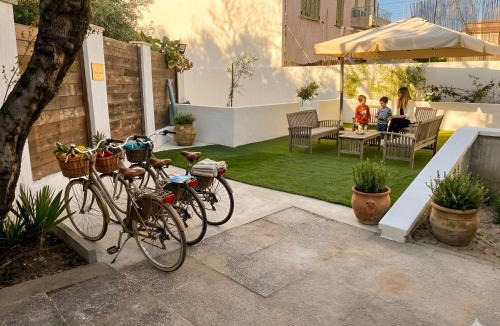 Sant'Antioco House | Jacaranda Rooms