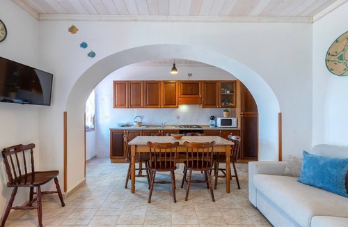 La Ciaccia Apartment | La Casa Di Giò – Beachfront Apartment with Sea View Terrace and Wi-Fi