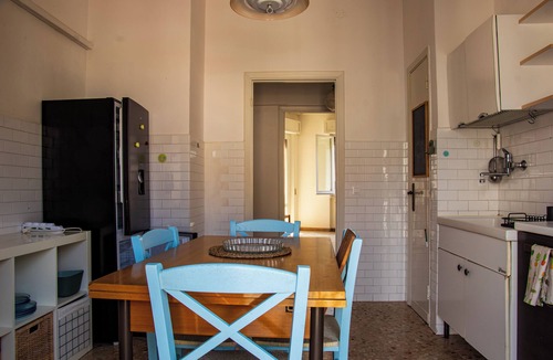 Jesi Apartment | La casa di Mina - Two Bedroom Apartment, Sleeps 4