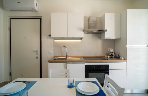 Rocca San Giovanni Apartment | La Dimona Nel Borgo - Appartamento La Loggia