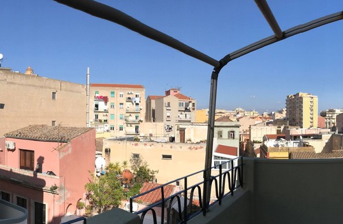 Cagliari Apartment | La Luna two-bedroom apartment with terrace in the center