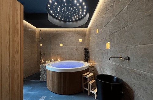 Cagliari House | La Maison Coloniale Suites (The Saigon Jade) and Wellness Zone