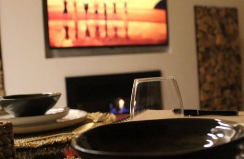Norma Apartment | La Nuit d'Amélie. a cozy retreat with hot tub.