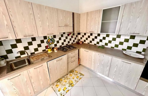 Marcelli Apartment | Large quadrilo with p.auto and a/c near the sea