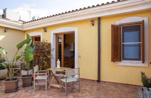 Fertilia Apartment | Le Cicale An Apartments