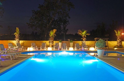 Tortoreto Lido Apartment | Lovely apartment for 6 guests with WIFI, pool, A/C, TV, terrace and pets allowed