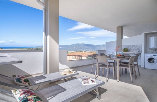 La Muddizza Apartment | Lovely apartment for 4 guests with WIFI, A/C, TV, terrace and panoramic view