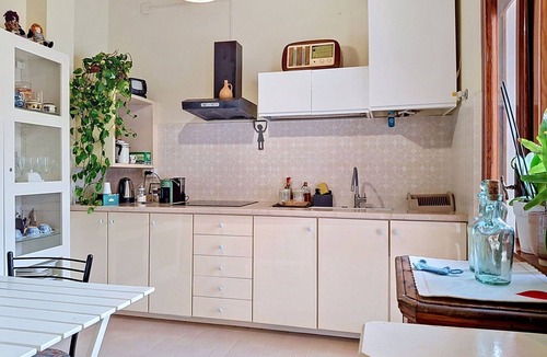Jesi Apartment | Lovely apartment for 6 people with A/C, TV, terrace and pets allowed
