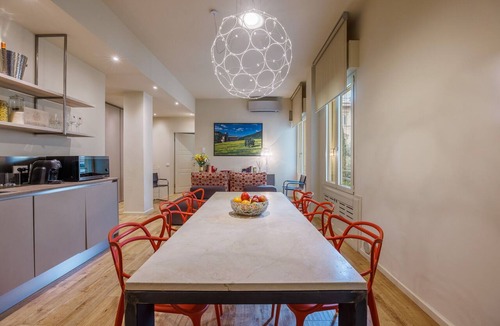 Sant' Ambrogio Apartment | Lovely apartment for 6 guests with WIFI, A/C and TV