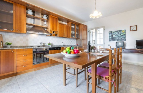 Muravera Apartment | Lovely apartment for 6 people with A/C, TV and balcony