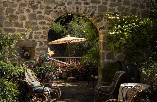Roccafluvione Villa | Lovely apartment in villa for 5 guests with WIFI, TV and pets allowed, close to Ascoli Piceno