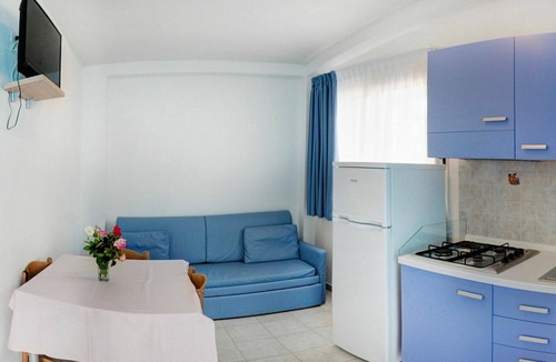 Montincello House | Lovely apartment in villa for 6 guests with WIFI, A/C, pool, TV, terrace and pets allowed