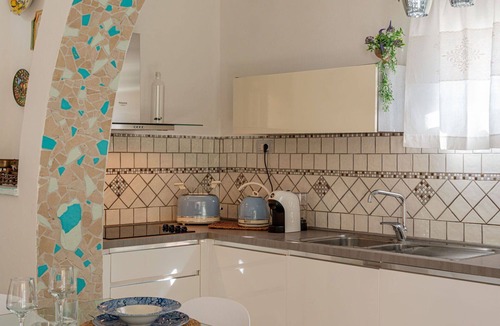 Eden Beach Villa | Lovely apartment in villa for 5 guests with pool, A/C, WIFI, TV and patio