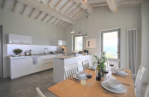 Santa Reparata Villa | Lovely Villa on Tuscan/Umbria border; Private 18m pool; Glorious Views.