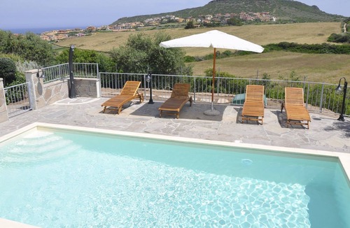 Lu Bagnu Apartment | Lubagnu Vacanze- Drei-Zimmer-Wohnung A by Interhome