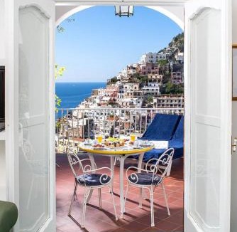 Liparlati Apartment | Lux 2BR Apartment in Positano View Terrace & Pool