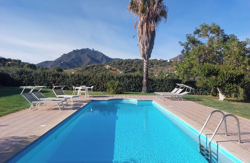 Tertenia Villa | Luxury Villa Maria - private pool
