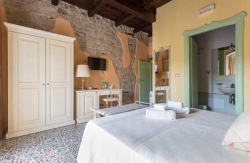Bosa Historic Centre House | Madalen Guest House