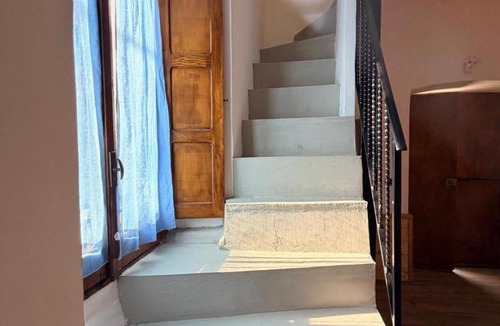 Castel San Vincenzo House | MarLee Lake Home