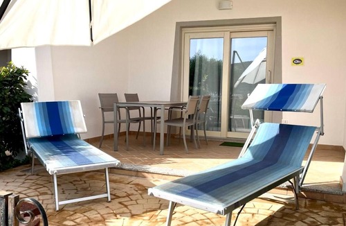 Limpiddu Apartment | Mediterranean Sea Shell Pool House Apartment
