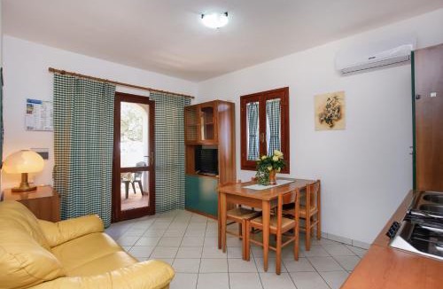 Agrustos House | mirtagru Ena Casa Vacanze