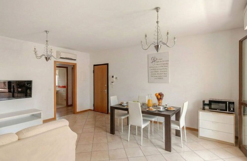 Porta al Prato Apartment | Modern & Bright Free Private PArking! Balcony Close to City Center, 2BR+2BA