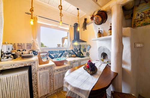 Lacco Ameno Apartment | Monolocale con Vasca Idromassaggio Privata - Belgodere Apartments
