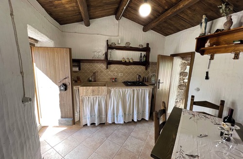 Paulilatino House | Muristene Sacred Well of Santa Cristina