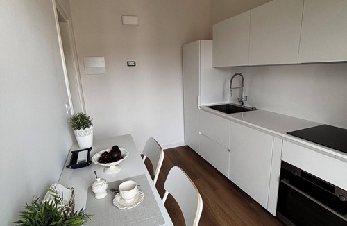 San Jacopino Apartment | Newly renovated: 2bedrooms and 2bathrooms near the new Belfiore Hub/city center.