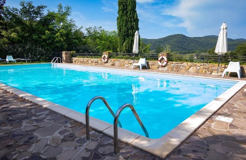 Greve in Chianti Apartment | Nice apartment in Greve In Chianti FI