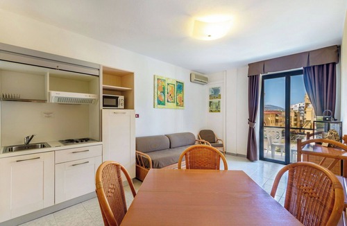 Lido Apartment | Nice apartment for 4 guests with A/C, WIFI, TV, balcony and pets allowed