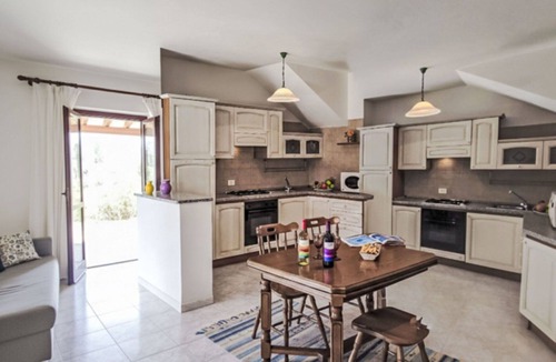 S'Iscala Apartment | Nice apartment for 4 guests with A/C, TV and terrace