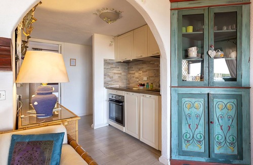 Golfo di Marinella Apartment | Nice apartment for 5 people with pool, A/C, TV, terrace and pets allowed