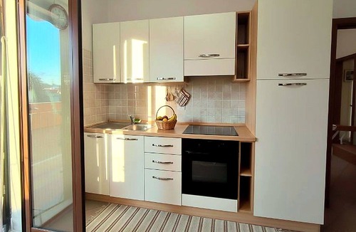 La Muddizza Apartment | Nice apartment for 3 people with A/C, pool, TV, balcony and pets allowed