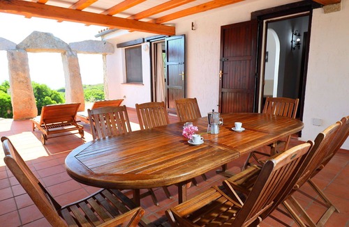 Sant'Elmo House | Nice apartment in villa for 6 people with A/C, TV, terrace and pets allowed