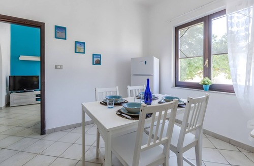 Porto Pino House | Oasishome Holiday House near Porto Pino Beaches, Sleeps 5