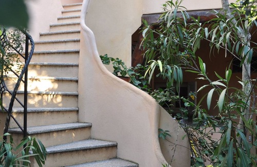 Baia Caddinas Apartment | Original panoramic apartment in a seaside villa