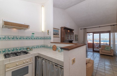 Palau Apartment | Palau Three-Room Apartment with Sea View and Garden "B"