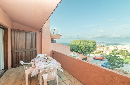 Palau Apartment | Palau Three-Room Apartment with Sea View and Garden "B"