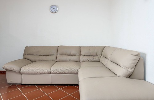 Monte Petrosu Apartment | Pet-Friendly Apartment Casa Gesuina with Partial Sea View and Air Conditioning